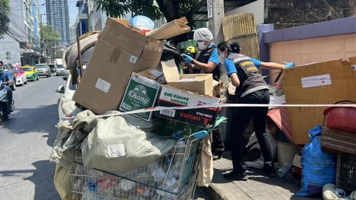Man found dead in Bangkok tuk tuk with stab wound and drugs | News by Thaiger