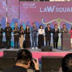 รมว.ยุติธรรม เปิดงาน Laฬ Square รองจ๋อ - สว.แจ๊ะนำทัพ-ฉีควัคซีนป้องกันแก๊งคอลฯ