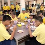 'บิ๊กหนุ่ม' นำข้าราชการกห. สานต่อพระราชปณิธาน จิตอาสา "เราทำความดี ด้วยหัวใจ"