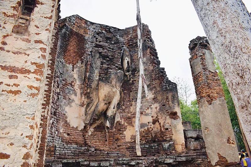 เที่ยววัด-วันหยุด - วัดพระสี่อิริยาบถ-พระยืน ใน‘อุทยานฯกำแพงเพชร’