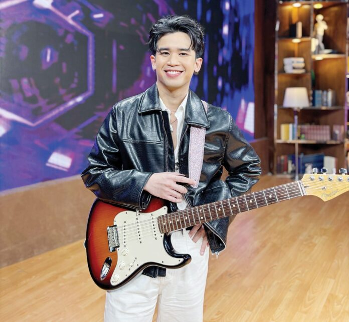 จับกระแสลูกทุ่ง