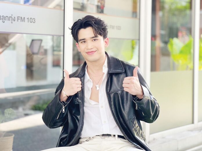 จับกระแสลูกทุ่ง