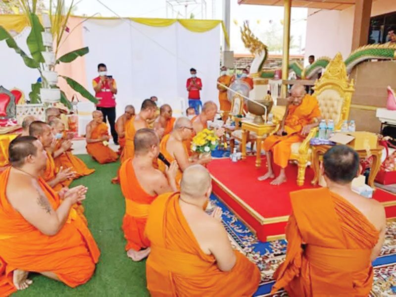ข่าวสดพระเครื่อง - งานมุทิตาสักการะ 98 ปี หลวงปู่ขำ วัดหนองแดง