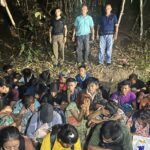 ทะลักไม่หยุด สกัดจับต่างด้าว 49 แรงงานเถื่อน ซุกป่าริมห้วยซองกาเรีย เตรียมทำงานไทย