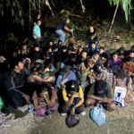 ทะลักไม่หยุด สกัดจับต่างด้าว 49 แรงงานเถื่อน ซุกป่าริมห้วยซองกาเรีย เตรียมทำงานไทย