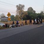 ทะลักไม่มีหมด สกัดกระบะซุก 14 แรงงานเถื่อน คนขับจอดรถหนี ปล่อยพม่าลอยแพ สารภาพจ่ายค่าหัว 2 หมื่นต่อคน