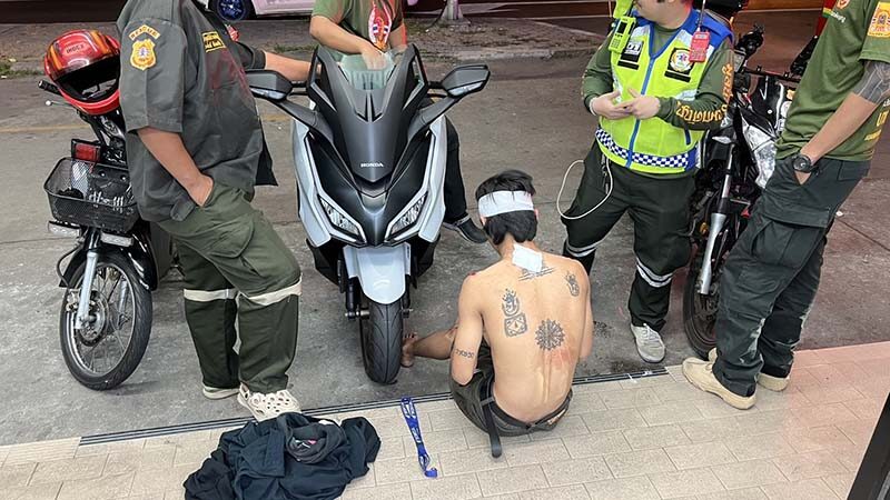 Motorcyclist mob brutally attacks Thai teen seeking refuge in store | News by Thaiger