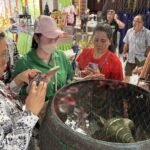สาวใหญ่ สมหวัง ท้าวเวสสุวรรณ9หน้าให้โชค รีบแก้บน ไม่พลาดส่องเลขอ่างน้ำมนต์ หวังได้โชคซ้ำ