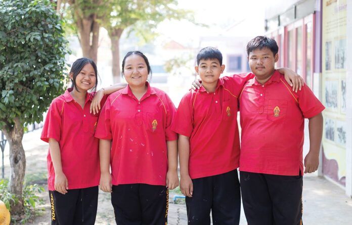 สดจากเยาวชน