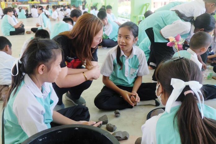 สดจากเยาวชน