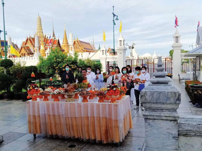 ชวนกันมาพากันมู(เตลู)- ศาลหลักเมืองกรุงเทพมหานคร