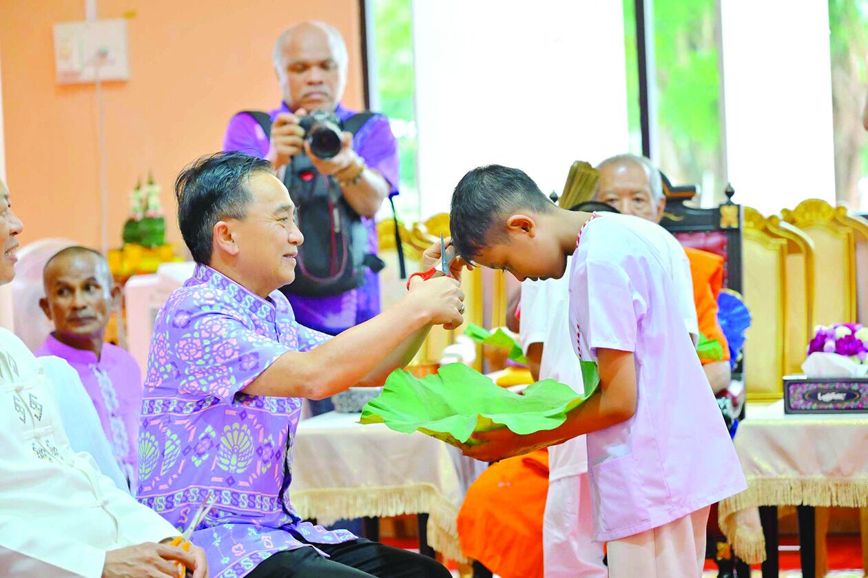 ข่าวสดพระเครื่อง - พิธีบรรพชารวมใจไทย-พม่า เฉลิมพระเกียรติ‘กรมสมเด็จฯ’
