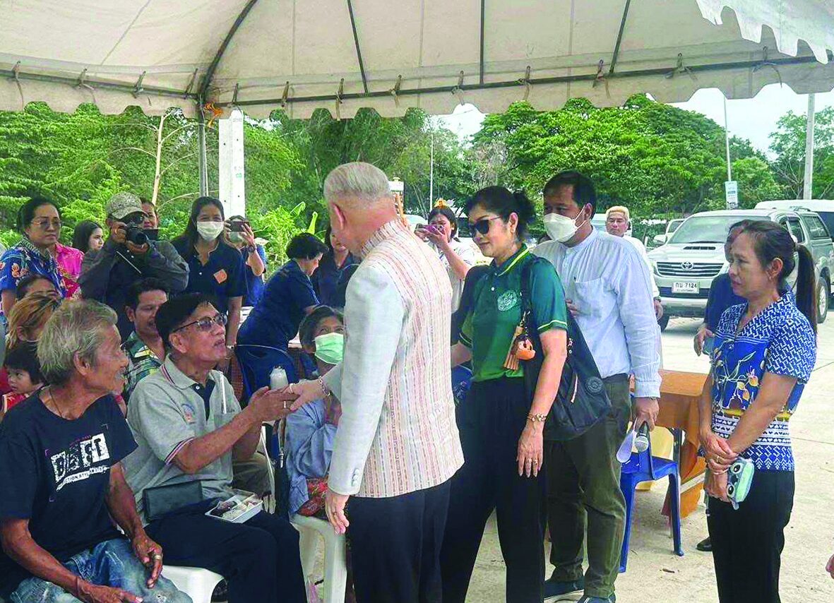 ข่าวสดพระเครื่อง - ‘กรมศิลป์’มอบเงินชดเชย รื้อย้ายชุมชนรอบ‘วัดช้าง’