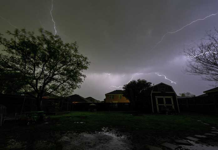 ฝนคะนองฟ้าผ่าถล่ม! อินเดีย-เนปาลดับแล้ว 69 ศพ-นักวิทย์เตือนผลจากโลกร้อน