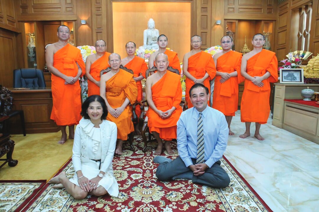 ข่าวสดพระเครื่อง - สารัชถ์-ครอบครัว‘รัตนาวะดี’ บริจาค 41 ล้านถวายวัดสระเกศ