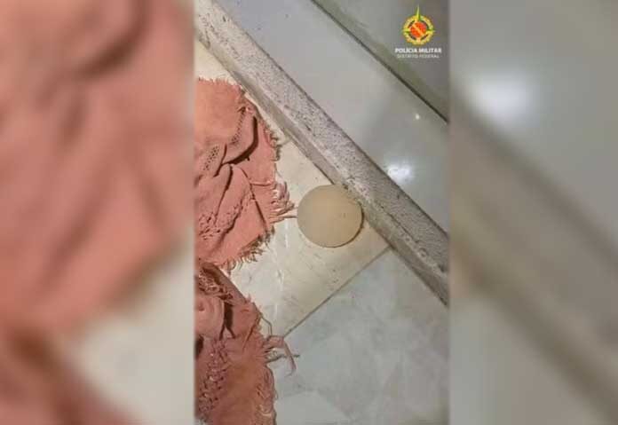 จับสามีชาวบราซิลหัวร้อน! กรีดหน้าอกควัก “ถุงซิลิโคน” ของเมียทิ้ง-หลังวิวาทหนัก