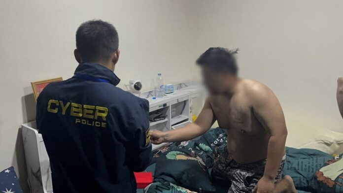 Couple arrested for online gambling scheme promising 50000 baht prizes | News by Thaiger