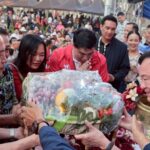 ทักษิณ เปิดสระเกล้าดำหัว เผย กลับเชียงใหม่มีความสุขใจสงบ อยู่กทม.ใจมันก็ร้อน-ร้อนการเมือง 