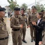 ผบช.น. - กต.ตร. กทม. พร้อมคณะลงพื้นที่มอบถุงยังชีพ ตรวจอาคารที่ทำการ-แฟลตสน.ดุสิต
