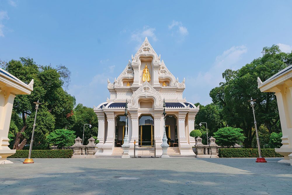 เที่ยววัดวันหยุด - เยี่ยมชม‘วัดราชาธิวาส’ ไหว้พระสัมพุทธวัฒโนภาส
