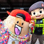 CPF ร่วมกับตำรวจทางหลวง จัดแคมเปญ 'หิวไม่ขับ' แจกไส้กรอกฟรี วังน้อย-วังมะนาว