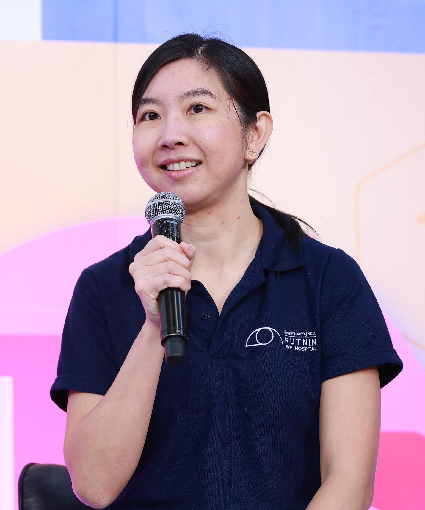 พญ. จิภาดา พฤกษาชลวิทย์ จักษุแพทย์ผู้ชำนาญการสาขาจักษุวิทยาเด็กและกล้ามเนื้อตา โรงพยาบาลจักษุ รัตนิน แนะพ่อแม่ควรพาลูกตรวจตาก่อนวัยเข้าอนุบาล พญ. จิภาดา พฤกษาชลวิทย์ จักษุแพทย์ผู้ชำนาญการสาขาจักษุวิทยาเด็กและกล้ามเนื้อตา โรงพยาบาลจักษุ รัตนิน แนะพ่อแม่ควรพาลูกตรวจตาก่อนวัยเข้าอนุบาล