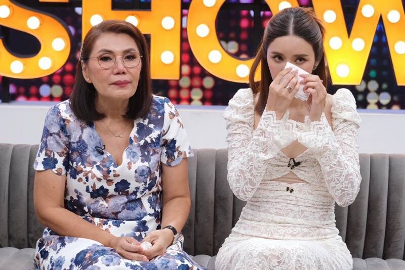 “แม่คะน้า” ร่ำไห้เจ็บใจ ดูคนชั่วไม่ออก