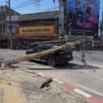 คนขับเก๋ง ยกมือไหว้ท่วมหัว สาธุ เชื่อ บารมี-ปาฏิหาริย์ 'หลวงปู่ทวด' ช่วยรอดตายหวุดหวิด