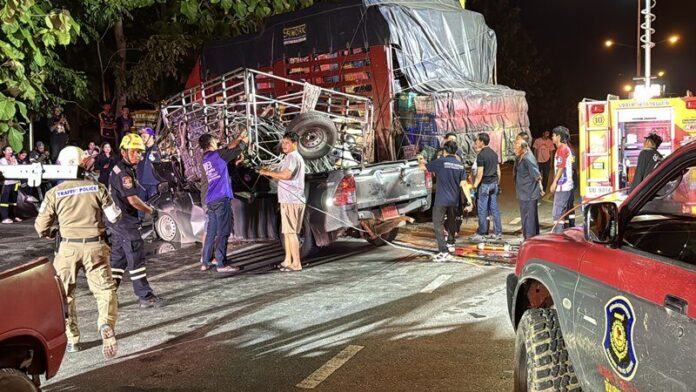 Pickup truck driver killed in collision with truck on Phetkasem Road | News by Thaiger