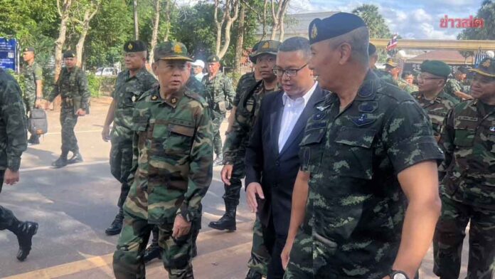 เปิดภาพ ผบ.ทบ.ไทย-กัมพูชา หารือข้อยุติ เหตุทหาร 2 ฝ่ายปะทะ ชายแดนช่องบก