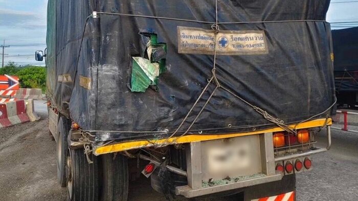 Tragic van-truck collision in Surat Thani kills three | News by Thaiger
