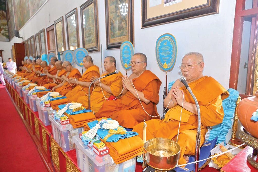 ข่าวสดพระเครื่อง - เจริญพุทธมนต์เสริมพระชะตาหลวง ถวายพระกุศล‘เจ้าฟ้าทีปังกรฯ’