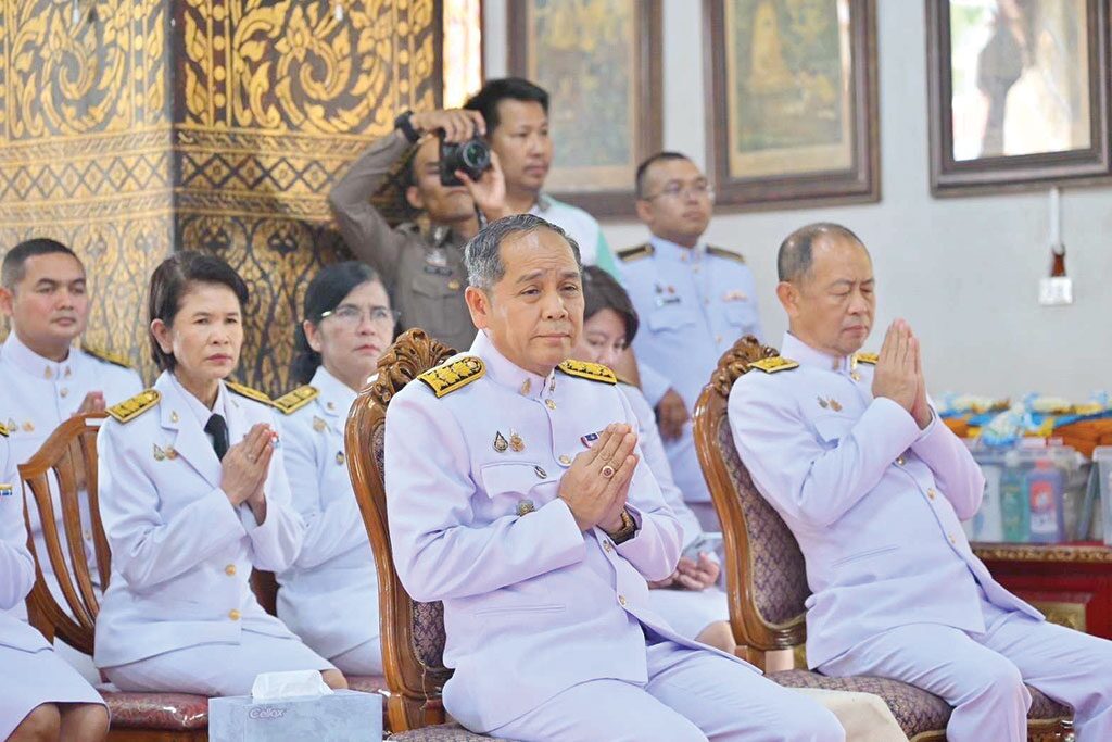 ข่าวสดพระเครื่อง - เจริญพุทธมนต์เสริมพระชะตาหลวง ถวายพระกุศล‘เจ้าฟ้าทีปังกรฯ’