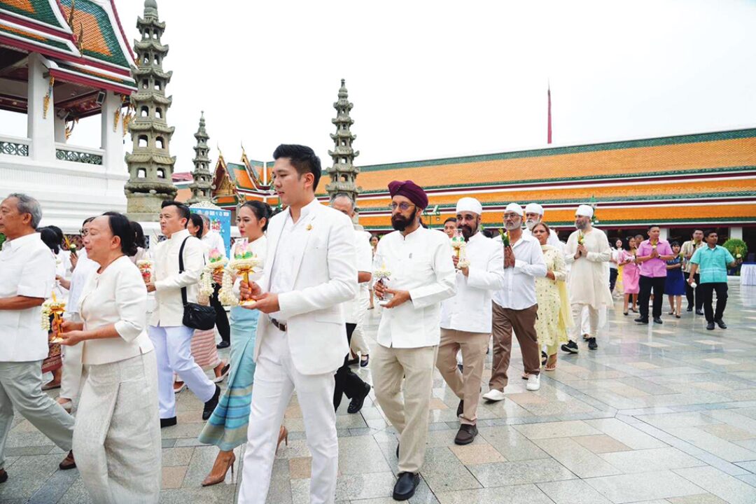 รายงานพิเศษ - พิธีเจริญพระพุทธมนต์ เวียนเทียนวันวิสาขบูชา