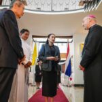 นายกรัฐมนตรี ลงนามไว้อาลัย สมเด็จพระสันตะปาปา ฟรานซิส ประมุขคริสตจักรนิกายโรมันคาทอลิก