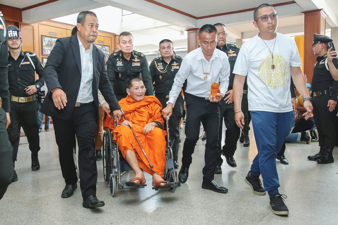 ข่าวสดพระเครื่อง - พุทธาภิเษก‘หลวงพ่อใหญ่โชคดี’ กองทัพภาคที่2ทอดผ้าป่าสามัคคี