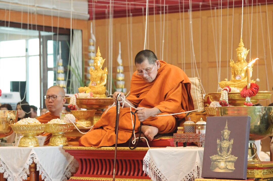 ข่าวสดพระเครื่อง - พุทธาภิเษก‘หลวงพ่อใหญ่โชคดี’ กองทัพภาคที่2ทอดผ้าป่าสามัคคี