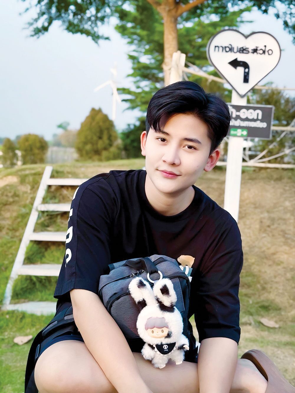 จับกระแสลูกทุ่ง - ‘หนามเตย’หล่อเกินต้าน ‘ขุมตาเขียว’เรื่องจริงเจอกับตัว