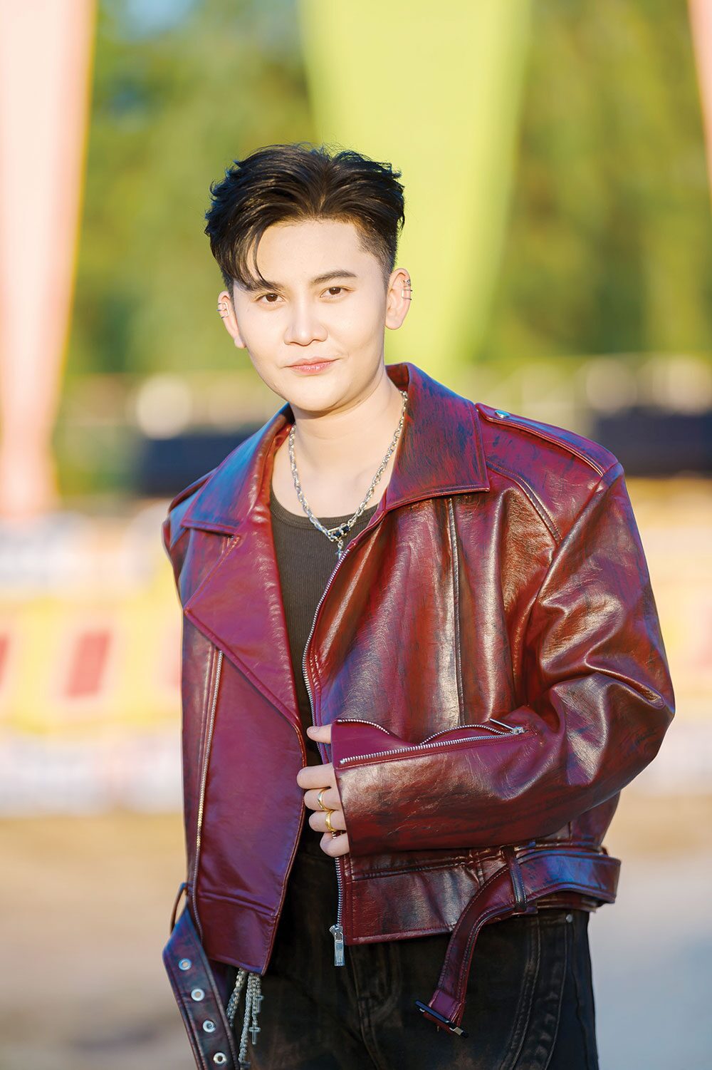 จับกระแสลูกทุ่ง - ‘หนามเตย’หล่อเกินต้าน ‘ขุมตาเขียว’เรื่องจริงเจอกับตัว