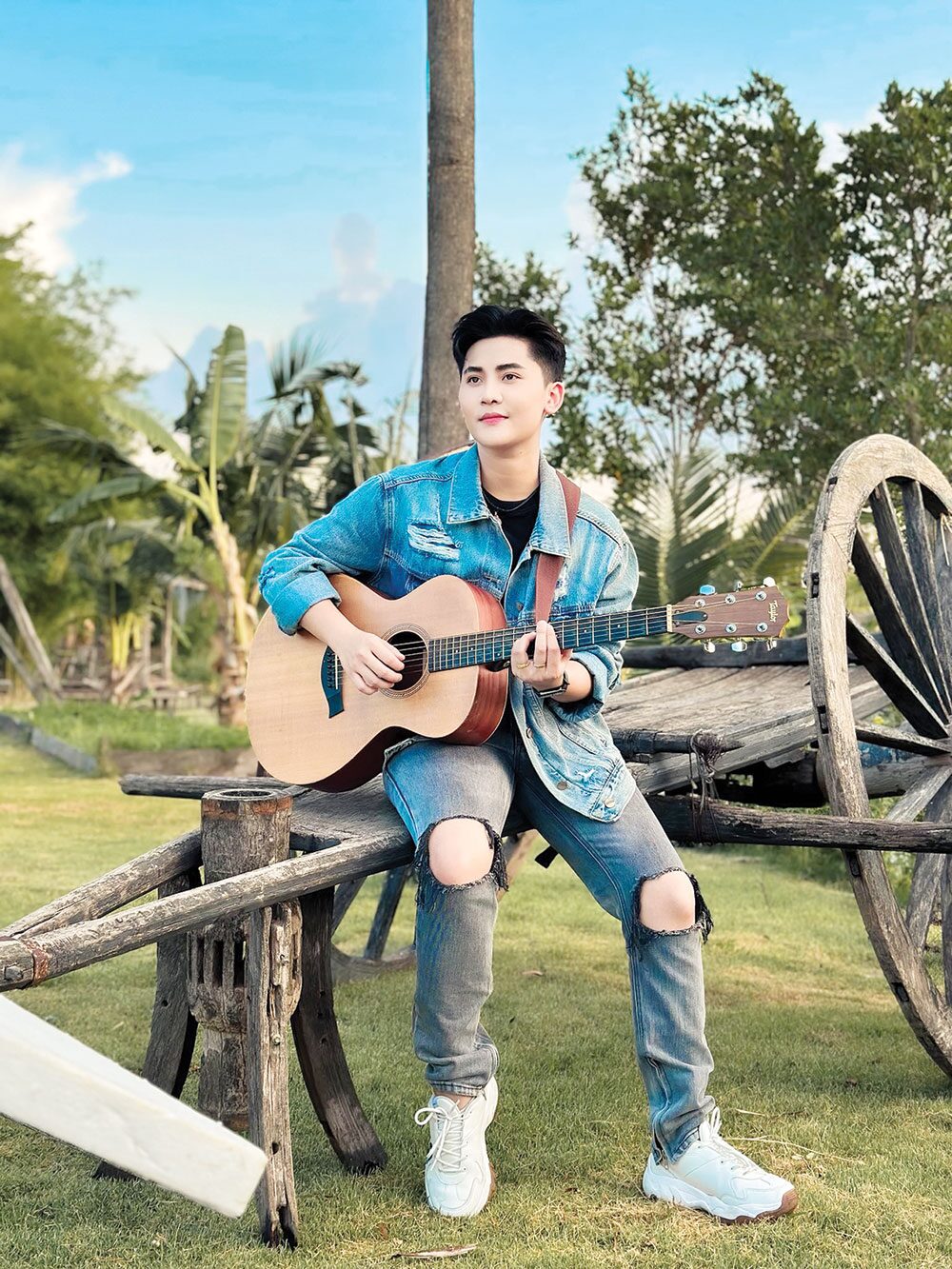 จับกระแสลูกทุ่ง - ‘หนามเตย’หล่อเกินต้าน ‘ขุมตาเขียว’เรื่องจริงเจอกับตัว
