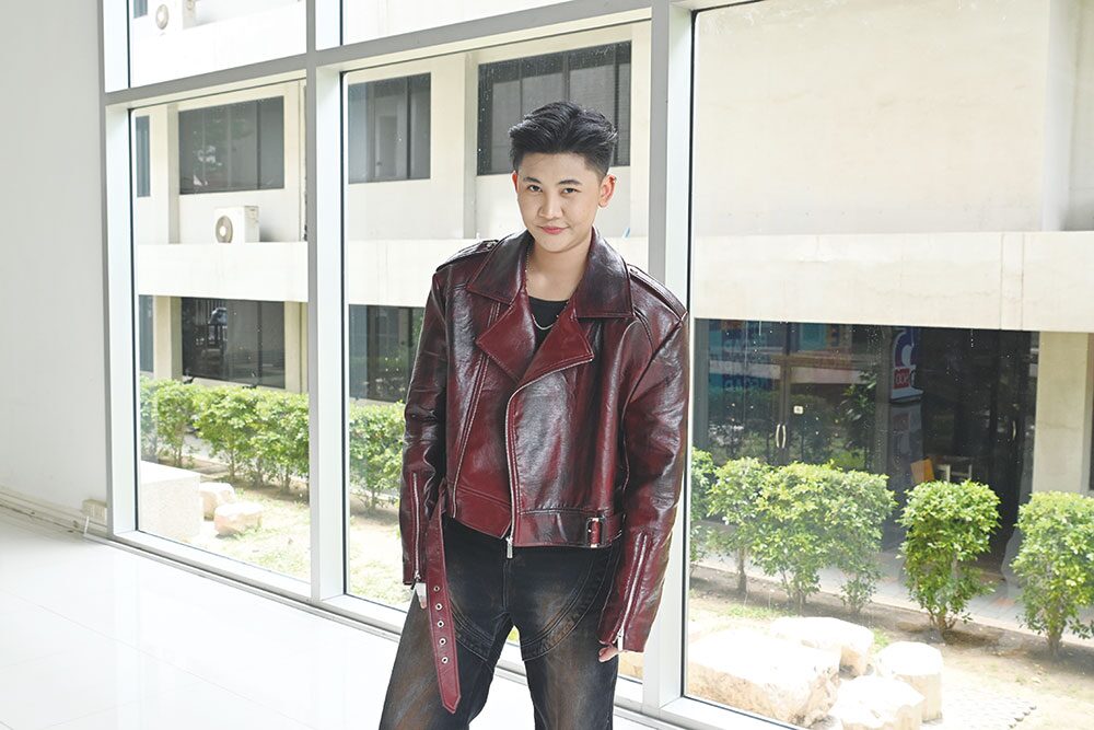 จับกระแสลูกทุ่ง - ‘หนามเตย’หล่อเกินต้าน ‘ขุมตาเขียว’เรื่องจริงเจอกับตัว