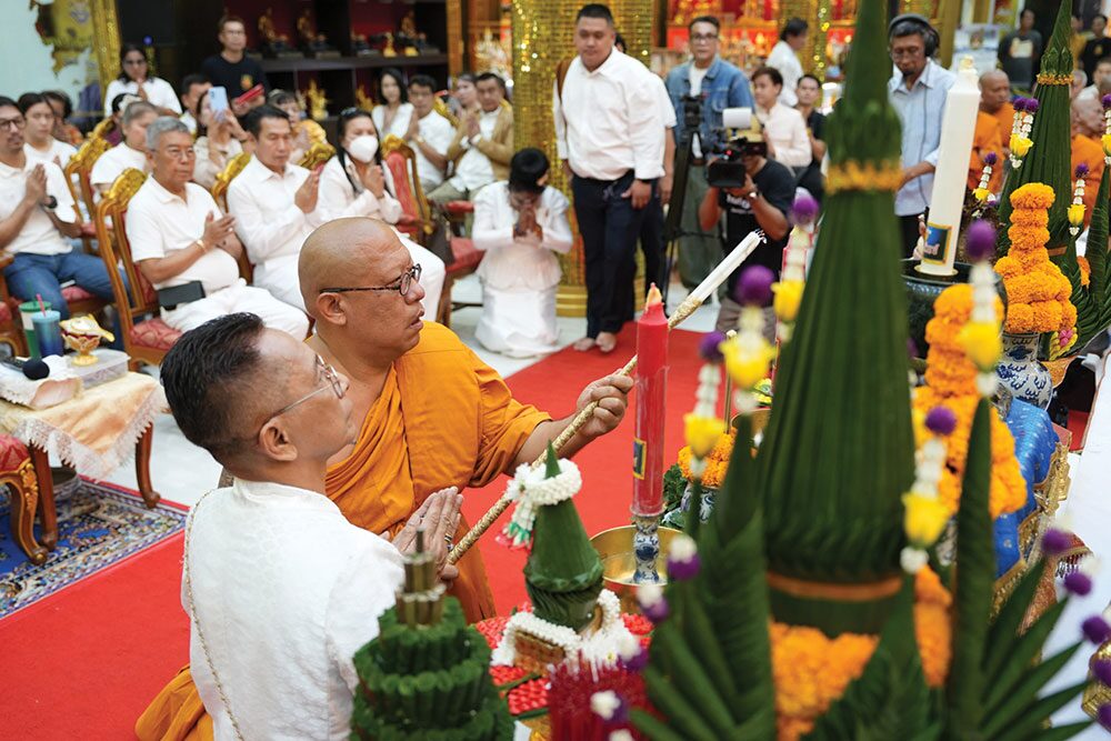รายงานพิเศษ - ศิลปินดาราร่วมพิธีไหว้ครู 20ปีหลวงพ่อพูลละสังขาร
