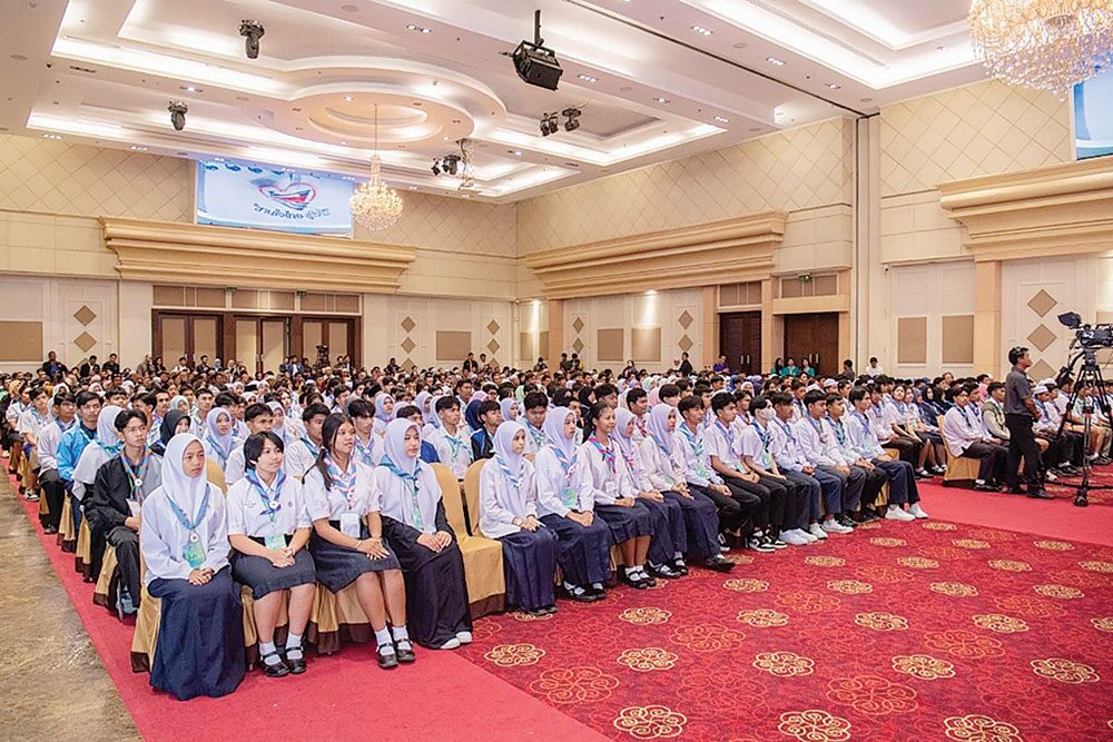 สดจากเยาวชน - เสริมสร้างเยาวชน สานใจไทยสู่ใจใต้