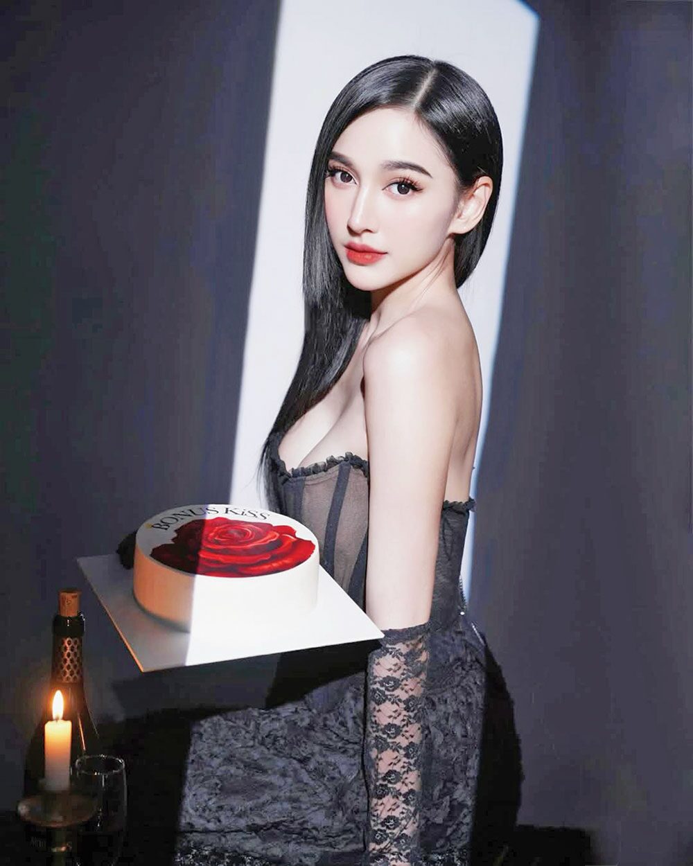 ซุปตาร์บันเทิง - ‘โบนัส’ซีอีโอสาวสู่นักร้อง สานฝันศิลปินปล่อย‘ขโมยดวง’