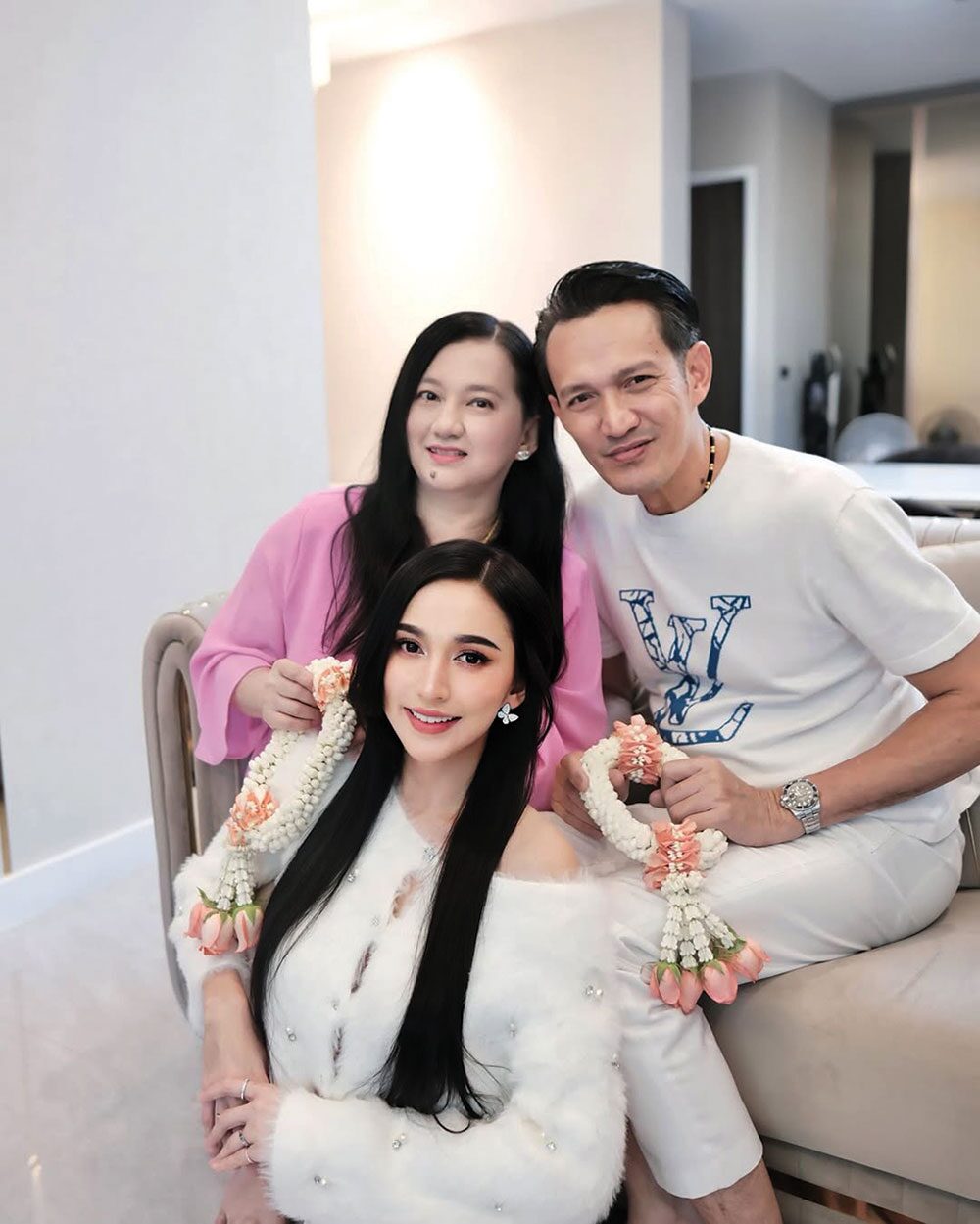ซุปตาร์บันเทิง - ‘โบนัส’ซีอีโอสาวสู่นักร้อง สานฝันศิลปินปล่อย‘ขโมยดวง’