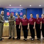 ชมรมแม่บ้านตำรวจนครบาล มอบเงิน-สิ่งของบำรุงขวัญ โครงการครอบครัวตำรวจเราไม่ทิ้งกันที่191