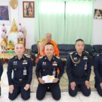 ผู้การกองบิน 46 ทำบุญครบรอบวันเกิด 53 ปี 'พระครูเกษมวาปีพิสัย' ลงอักขระยันต์ อธิษฐานจิต