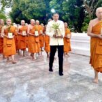 “กรุงเก่ารักษ์ธรรมชาติ” เวียนเทียนต้นไม้รับวันวิสาขบูชา แจกกล้าไม้กว่า 4,000 ต้น