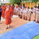 พระโสภณธรรมวงศ์ มอบพระโครงการสร้างพระพุทธรูปมอบ รร. รพ. สถานที่ราชการ