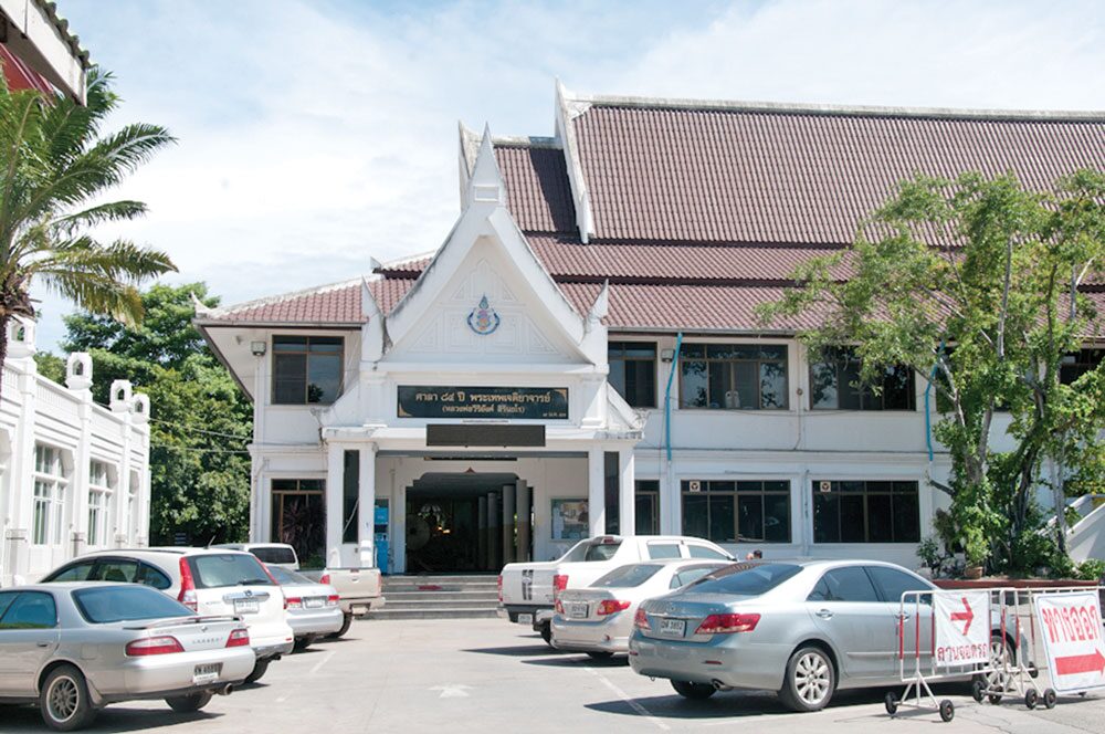 เที่ยววัดวันหยุด - เยี่ยมชมวัดธรรมมงคล พระวิริยะมงคลมหาเจดีย์ฯ